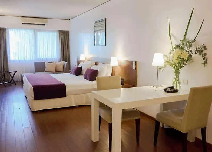 Classic Queen Room